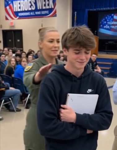 The Class Didn’t Believe Him When He Said His Mother Was a Military Pilot—Until a Special School Event Revealed the Truth