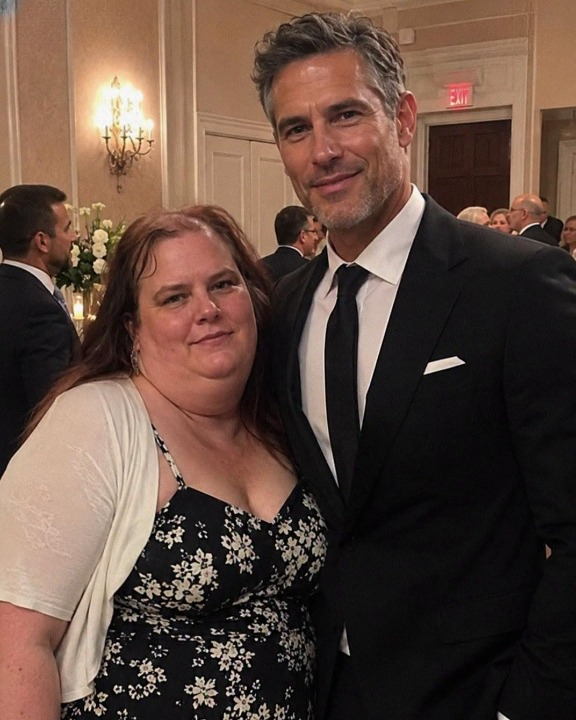 My Arrogant Ex-Husband Specifically Invited Me to His Upscale Wedding Alone Just to Humiliate Me, So I Hired a High-End Actor as My Plus-One — But Right as My Ex Walked Over to Gloat, My Fake Boyfriend Whispered a Secret That Turned Everything Upside Down