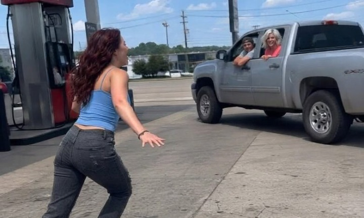 My Husband Left Me Stranded as a “Prank”—Five Years Later, He Found the Woman I Became