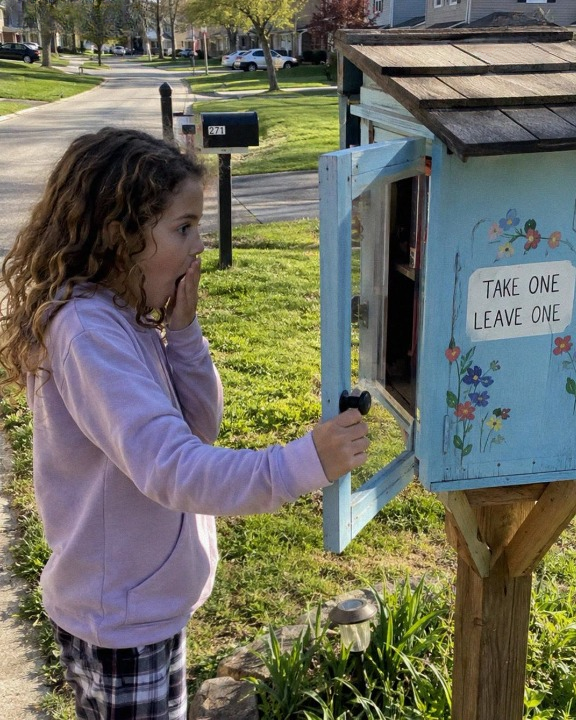 My 11-Year-Old Daughter Built a Tiny Free Library for Our Neighborhood, but When She Opened It the Next Morning, We Discovered Something No One Had Expected