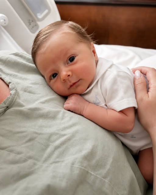 My Twin Brother Refused to Take His Newborn Daughter Home—Then He Asked Me to Look at Her Back