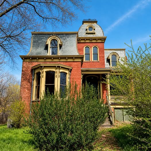 A Timeless Restoration Opportunity: The William Carroll House in Federal Hill