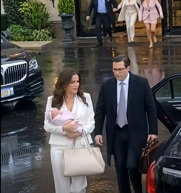 Three Days After Bringing Home Her Newborn Daughter, She Was Locked Out of the Mansion She Had Bought Before Meeting Her Husband—Then One Phone Call Changed Everything