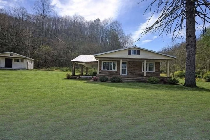 Brick Home on Nearly Seven Acres in Pinsonfork, Kentucky: Creek Frontage, Land, and Renovation Potential