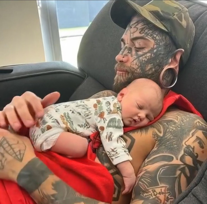 Dad With More Than 240 Tattoos Was Judged by Strangers — Then His Family Shared a Different Side of His Life